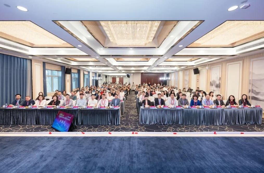 醫(yī)工協(xié)同破局“卡脖子”，山外山領(lǐng)跑血液凈化產(chǎn)業(yè)智慧轉(zhuǎn)型